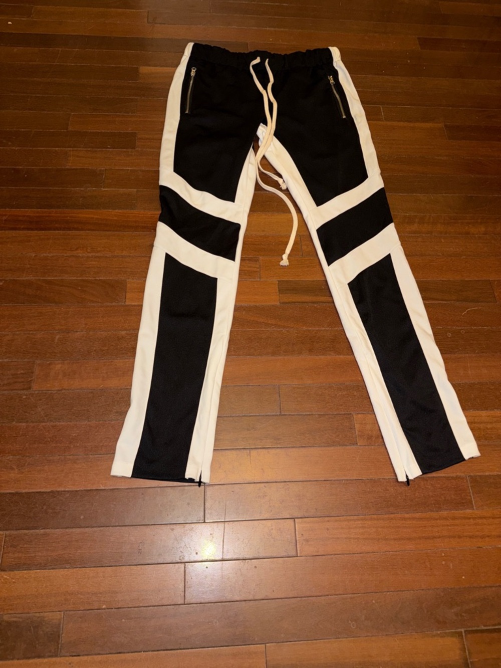 Eptm Men's Black and White Contrast Panel Joggers